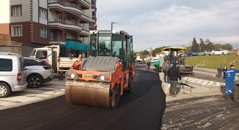 Çıtak Mahallesi'nde Yol Çalışmaları Tamamlandı, Güzelhisar–Samurlu Kavşağında Asfalt Serimi Başladı